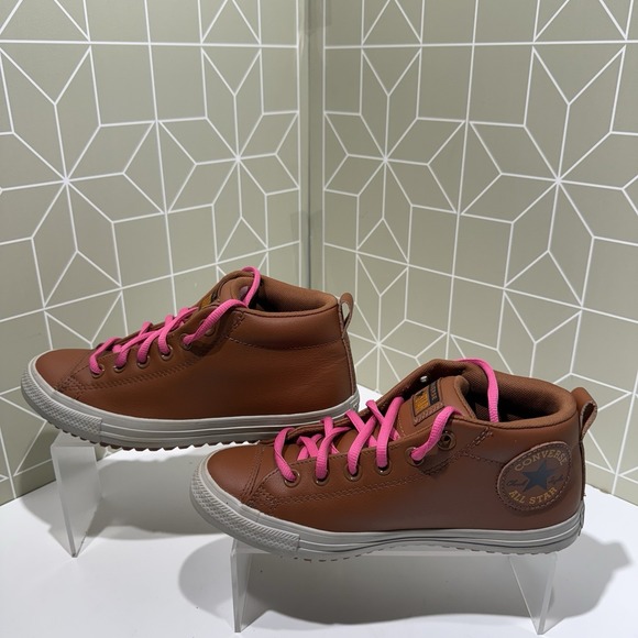 Converse Chuck Taylor Boys Leather Mid Brown Shoes Juniors 668490C Size 5‎ - Picture 1 of 6